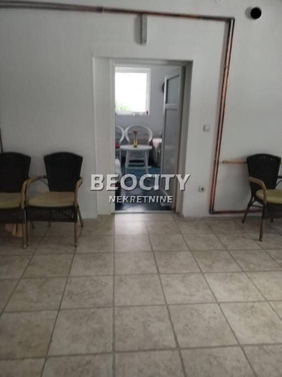 Rakovica, Skojevsko naselje, Luke Vojvodića, 1.0, 90 m², 800EUR - Prikaz 3