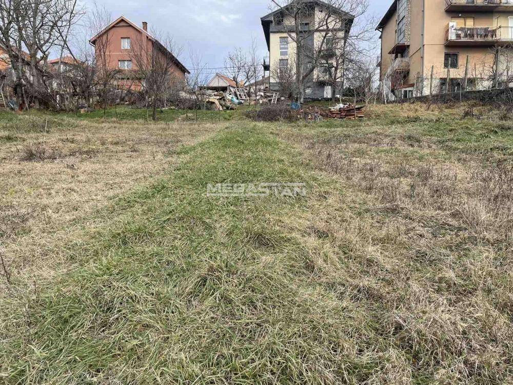 Rušanj, plac sastavljen od dve parcele