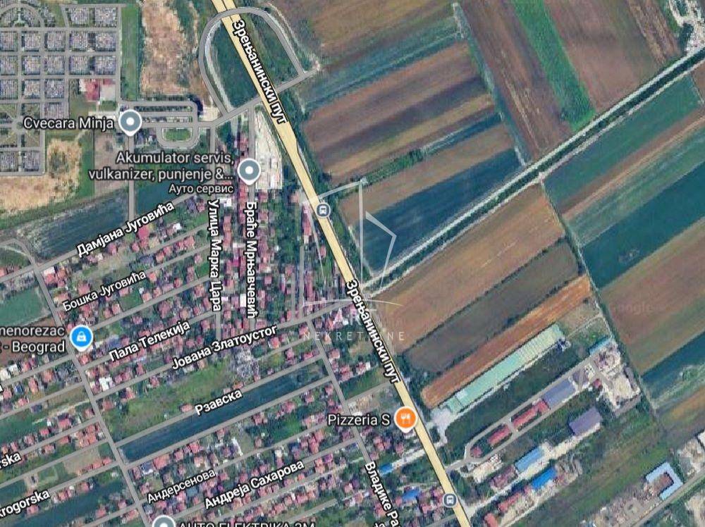 Terreny, 2400 m²