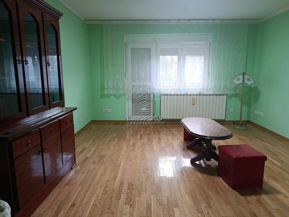 Stan – Beograd - Više