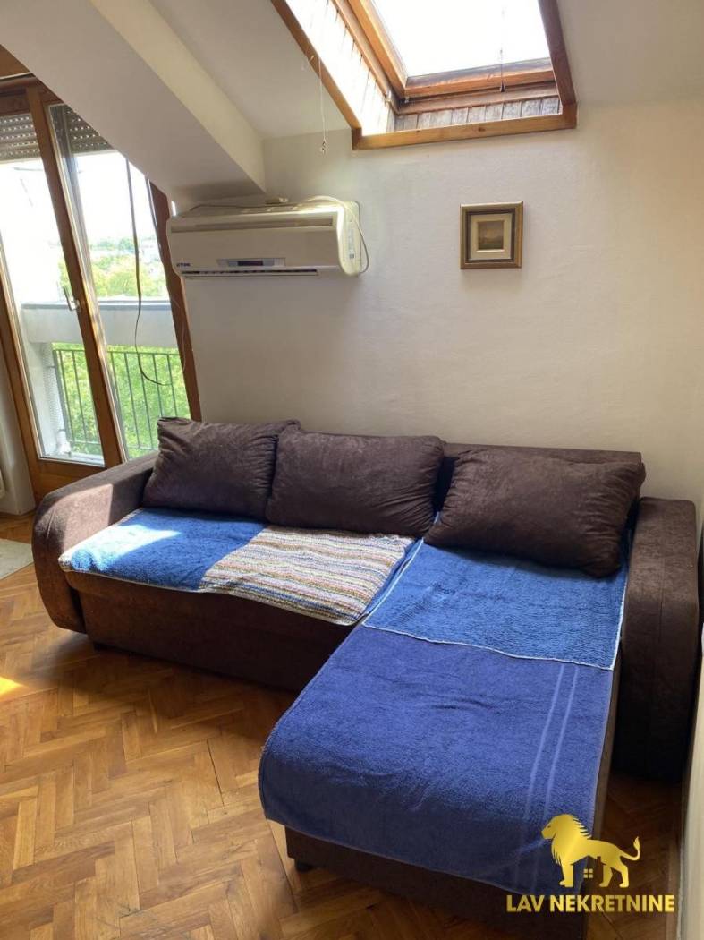 Butas, 30 m²