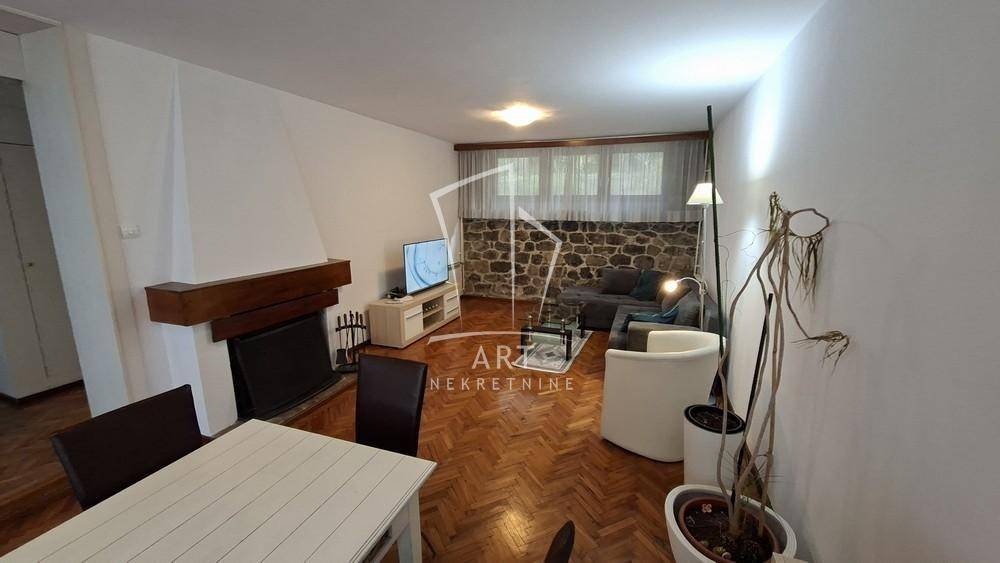 Kuća – Beograd, MZ Topčidersko brdo-Senjak, Savski venac - Prikaz 2