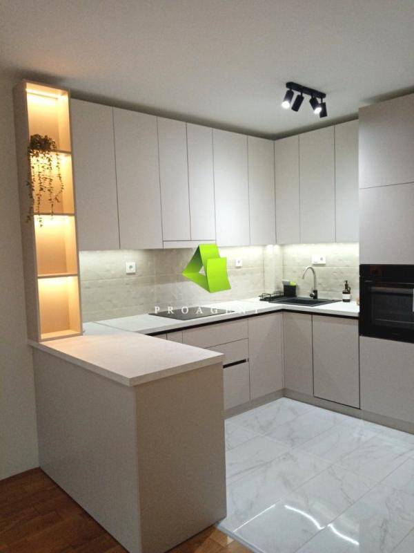 Poslovni prostor u novoj zgradi u centru ID#7355 - Prikaz 4