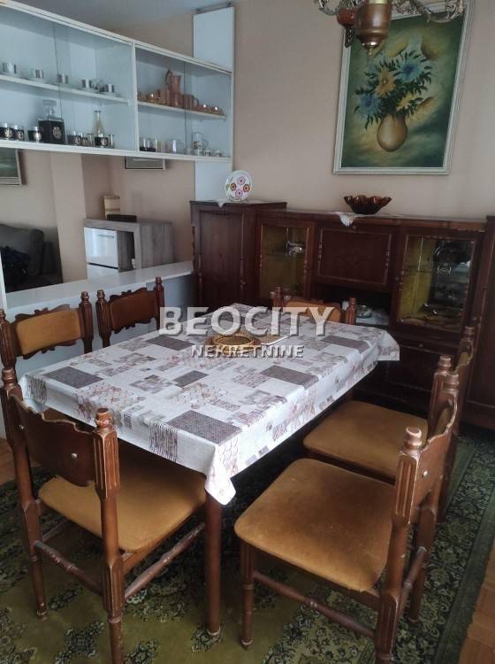 Stan – Beograd, MZ Bežanijski blokovi, Novi Beograd - Više