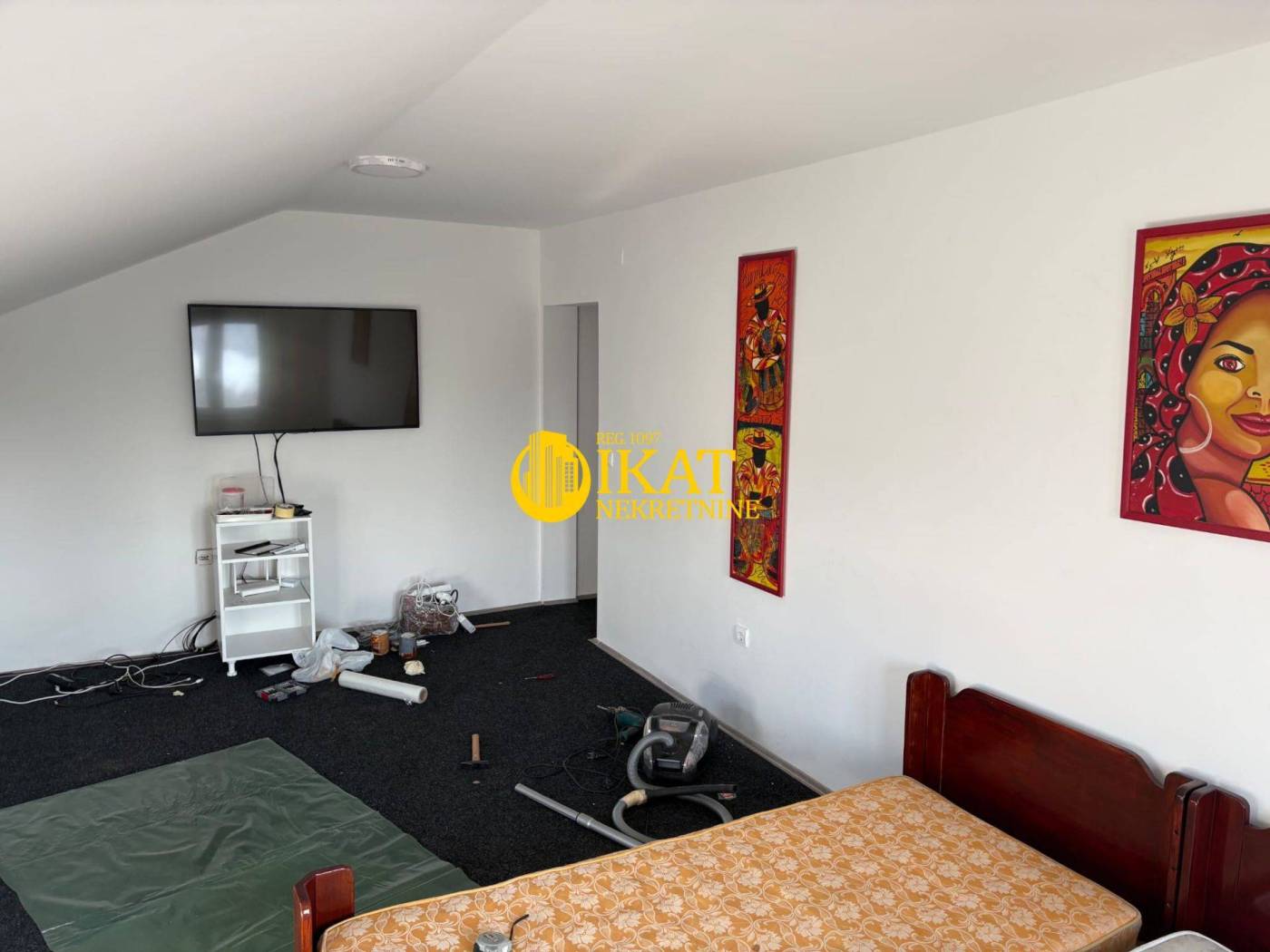Krnjača, Zrenjaninski put 450 m² ID#5067 - Više