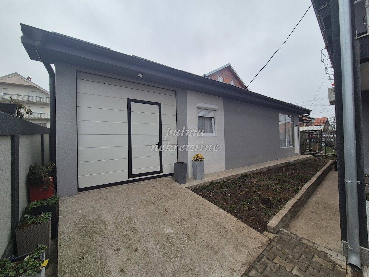Casa, 110 m², terreno 110 m²