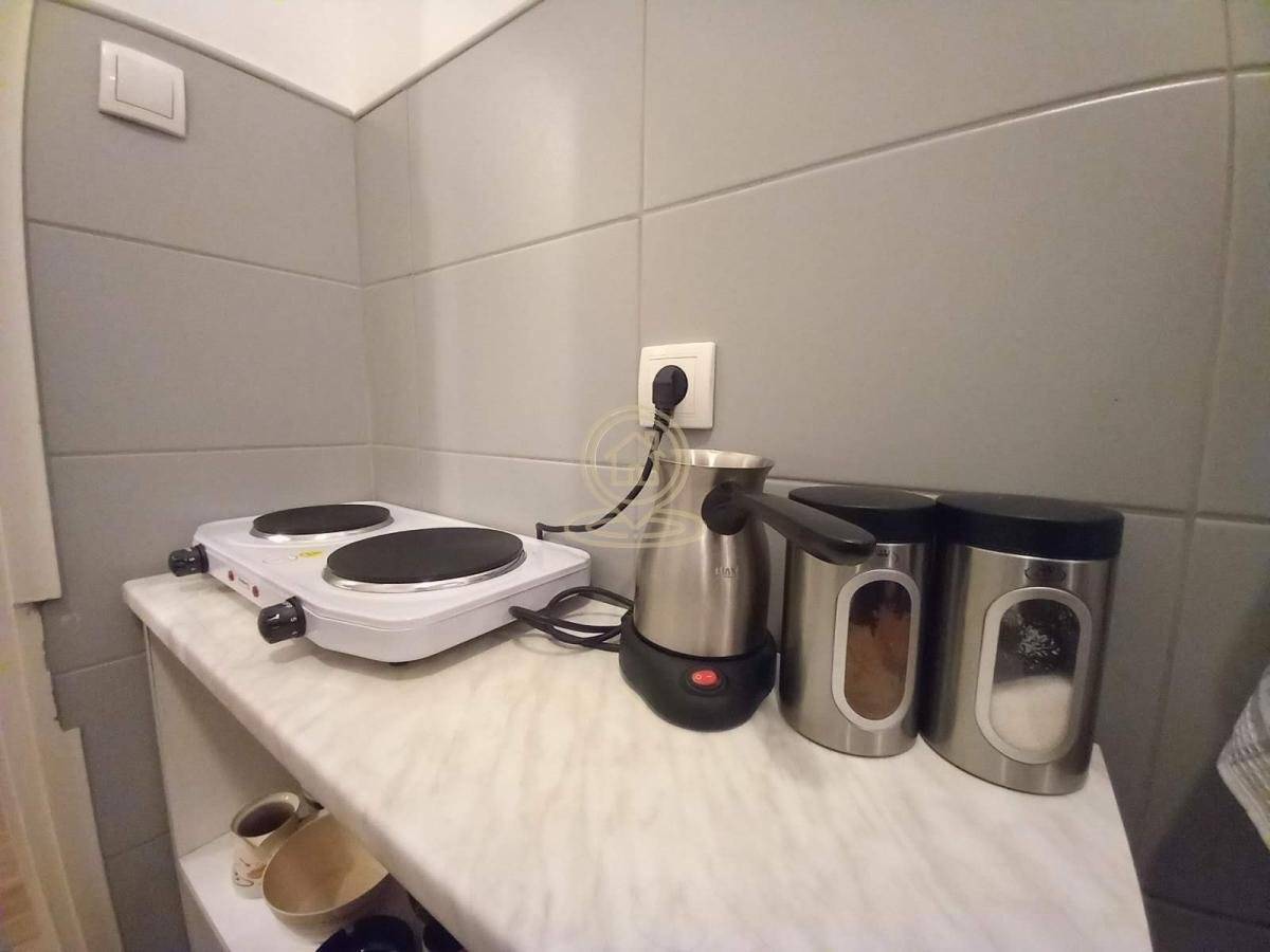 Poslovni prostor 70 m, Vračar, Krunska, prvi sprat - Više