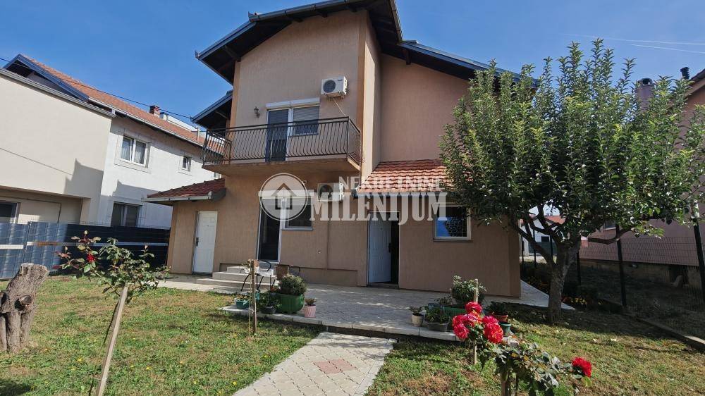 Kuća – Gradska opština Surčin, Novi Surčin