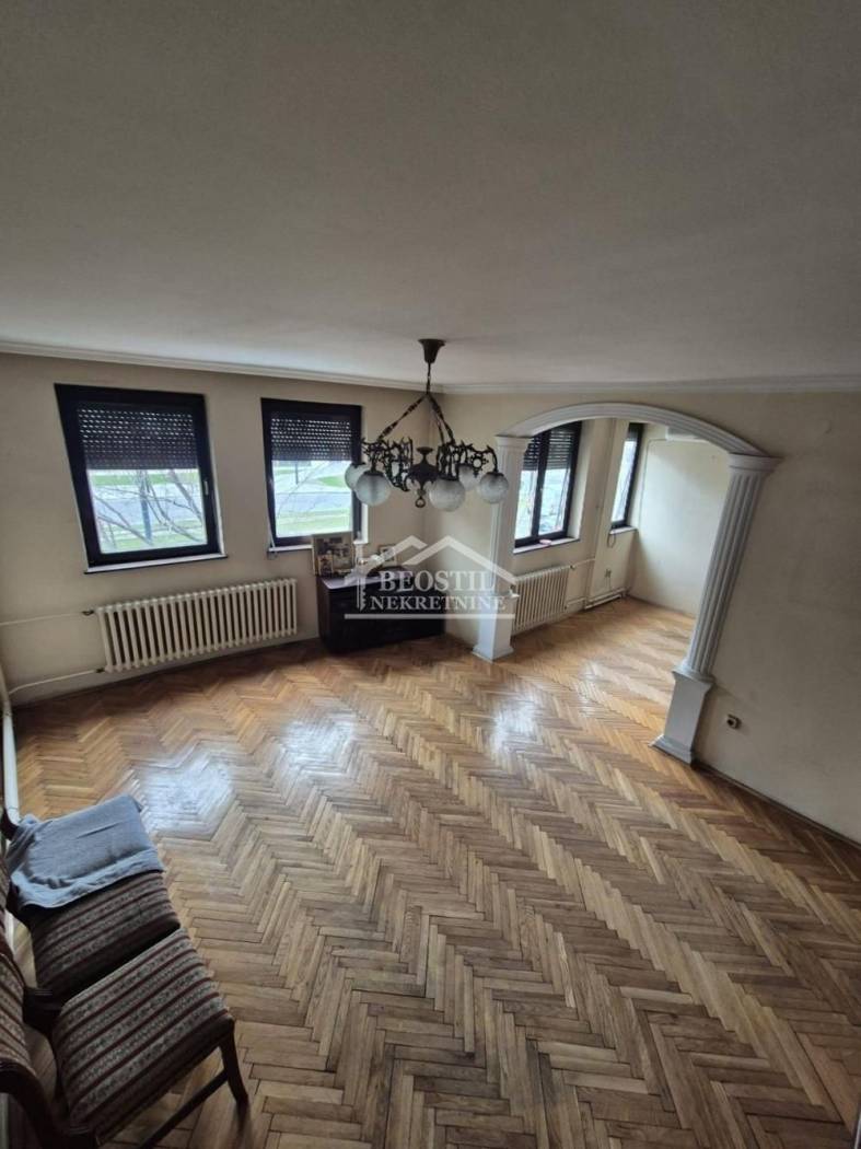 Stan – Beograd, MZ Slobodan Penezić-Krcun, Savski venac