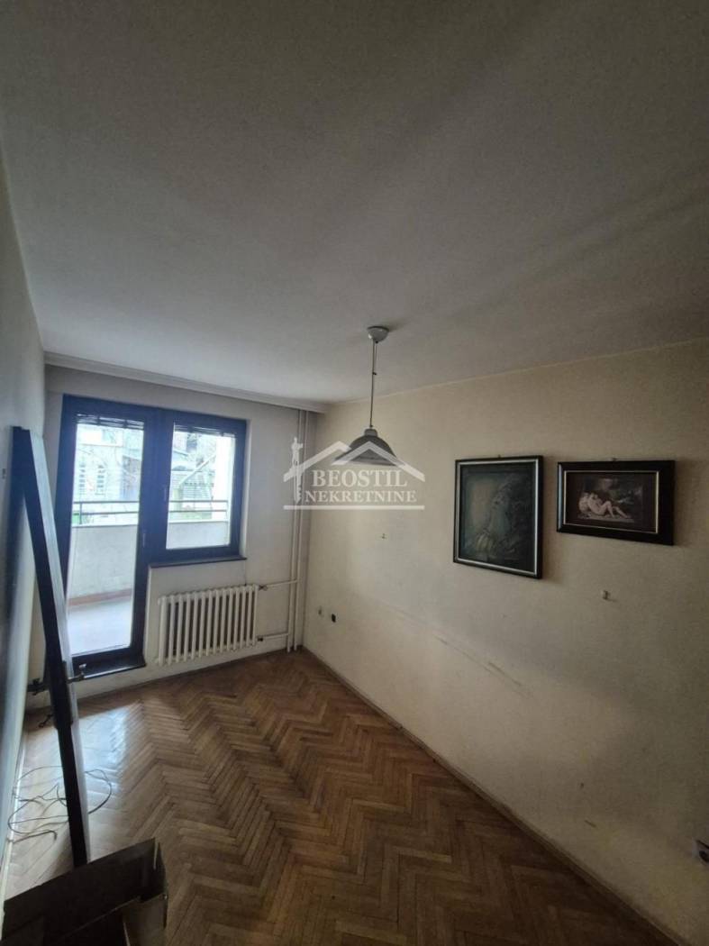 Stan – Beograd, MZ Slobodan Penezić-Krcun, Savski venac - Više