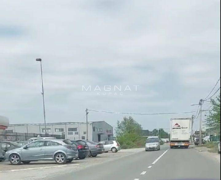 Plac 80ari - Makiš-poslednji plac u ponudi, odmah pored puta ID#4750